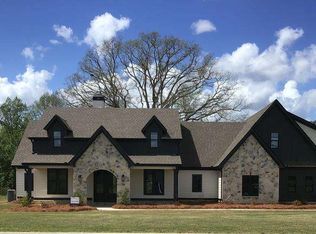 728 Lake Circle Rd, Buchanan, GA 30113
