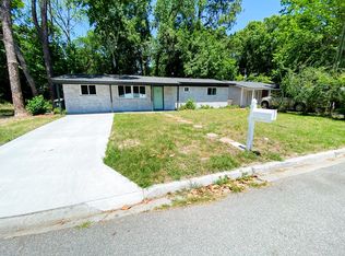 1902 E 56th St, Savannah, GA 31404