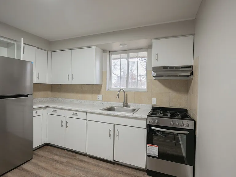 2948 Mogadore Rd — Photo 1