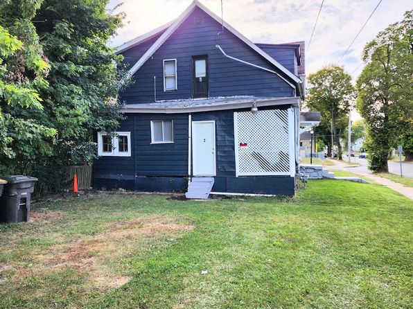 fort-wayne-indiana-445010387 picture