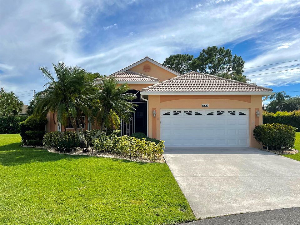 1st image of 892 NW Sarria Ct