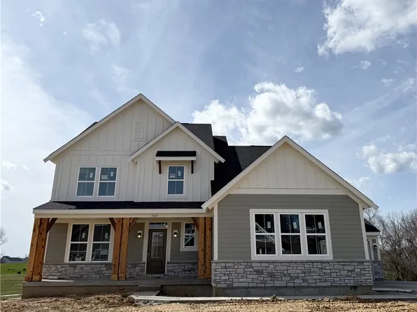 3605 Cypress Pointe Dr, Bellbrook, OH 45305