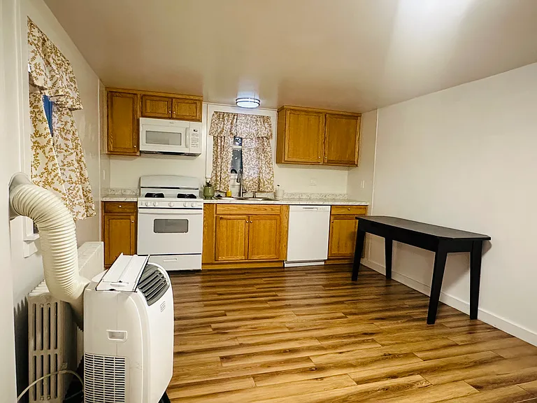 525 Cherry Ln — Photo 38