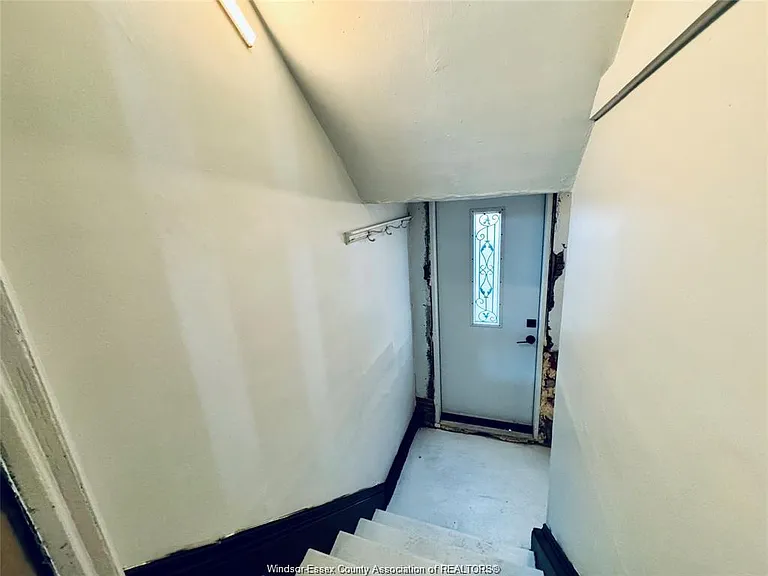 531 Langlois Ave — Photo 20