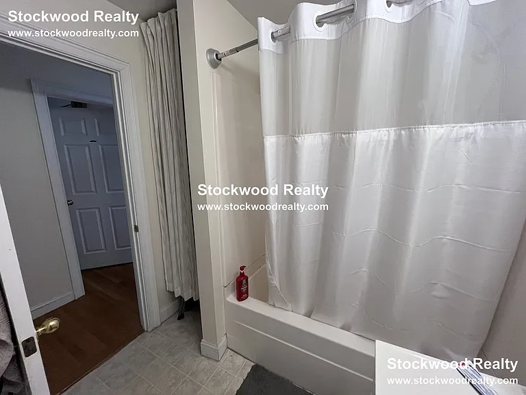 16 Gates St #1 — Photo 23