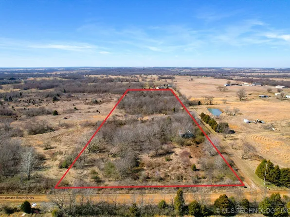 9 S 40th St W, Muskogee, OK 74401