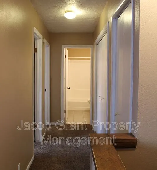 2215 Gail Dr — Photo 6