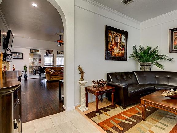 4th image of 4208 Karen Ct