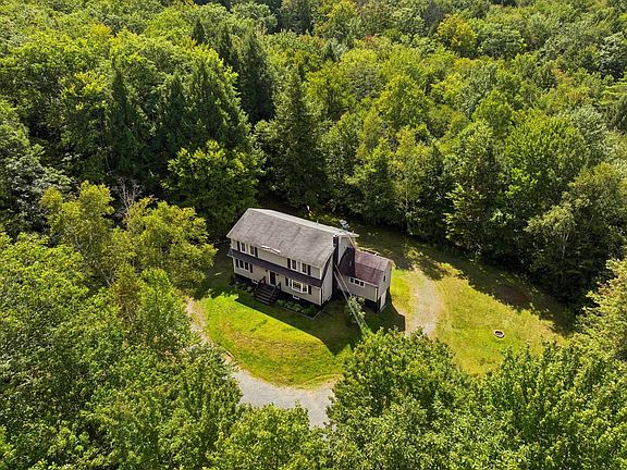 2nd image of 12 Algonquin Road