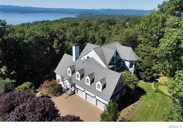 1st image of 4 Stephanie Ln