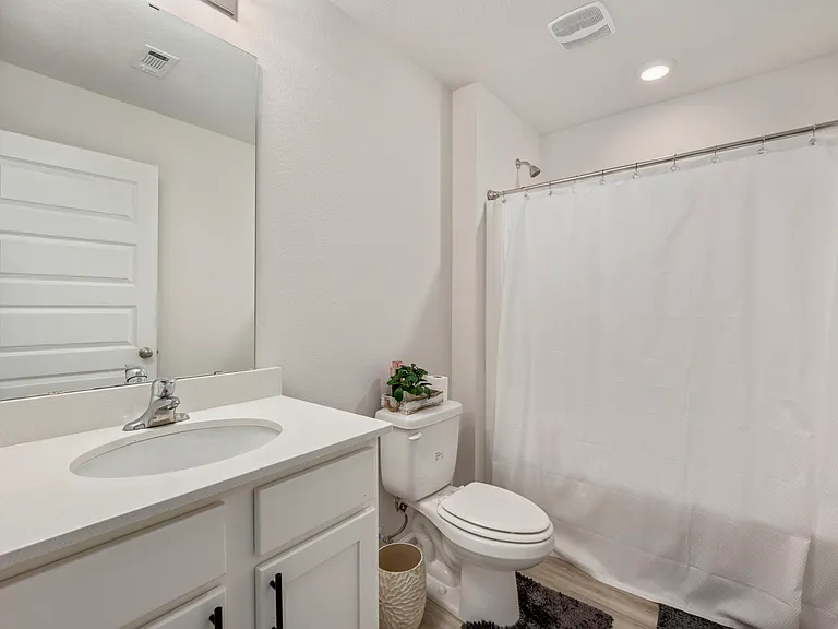 4735 Airmen Dr — Photo 18