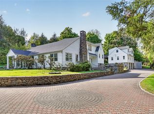 6 Raven Way, Pleasantville, NY 10570