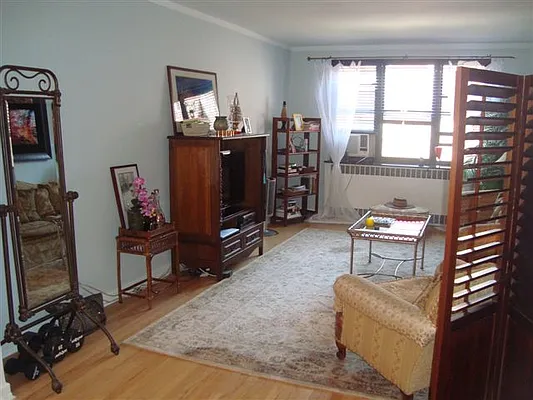 Sold by Benjamin Realty Since 1980 | media 27