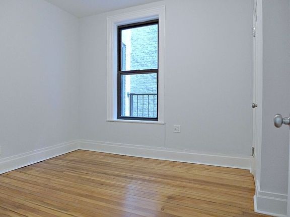 5th image of 229 W 101st St APT 6D