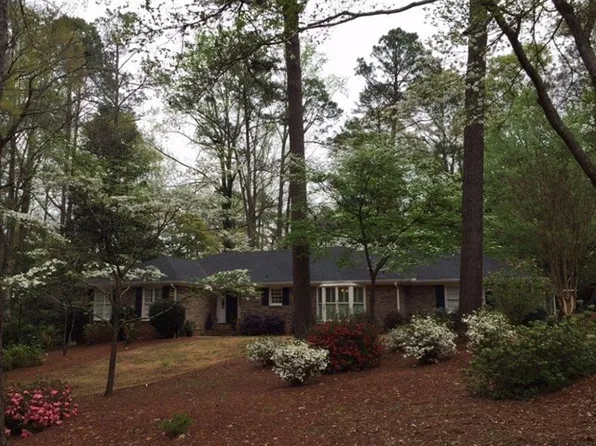 728 Camellia Dr, Lagrange, GA 30240