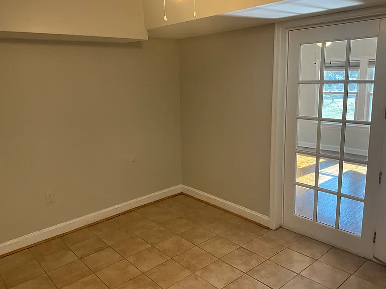 7910 Long Branch Pkwy #6 — Photo 19