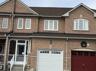 14 Barr Cres, Aurora, ON L4G 0B8