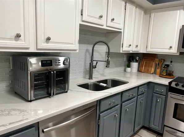 19706 Framingham Dr, Gaithersburg, MD 20879