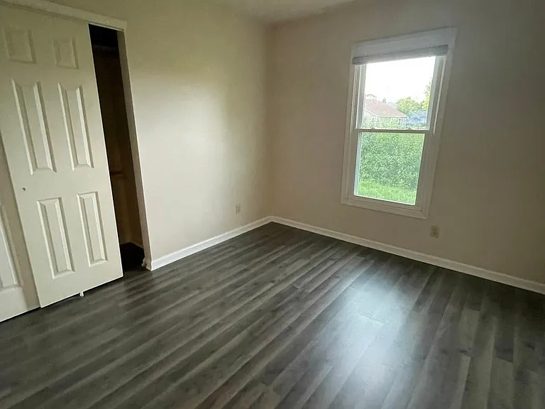 10846 Belair Dr — Photo 9