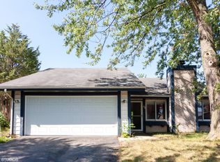 48 Abbeywood Dr, Romeoville, IL 60446