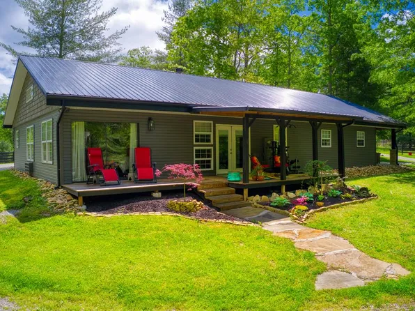 240 Crockett Creek Rd, Jamestown, TN 38556