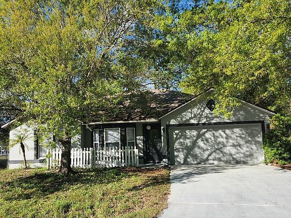 2nd image of 1123 Doncaster Ct
