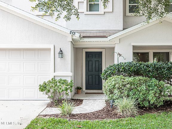 2nd image of 912 COLLINSWOOD Drive