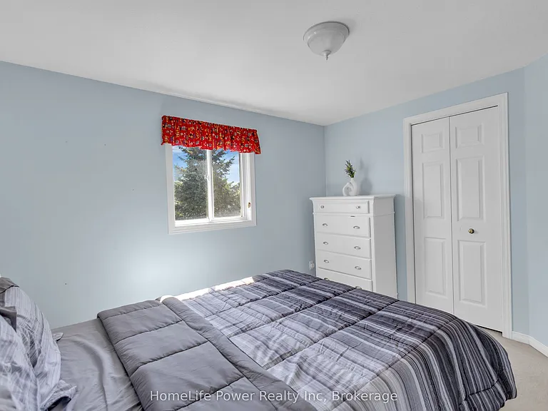 35 Borland Dr — Photo 20
