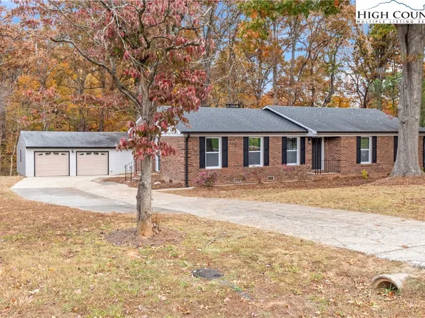 765 Laverton Lane, Winston Salem, NC 27045