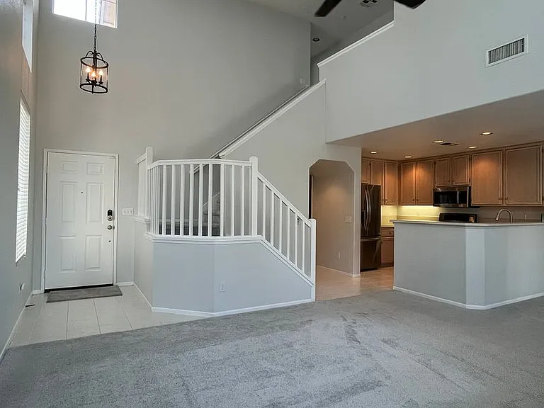 1215 Natoma Way #D — Photo 2