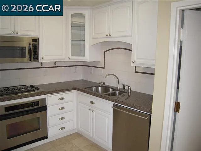 85 Tahoe Ct #201 — Photo 6