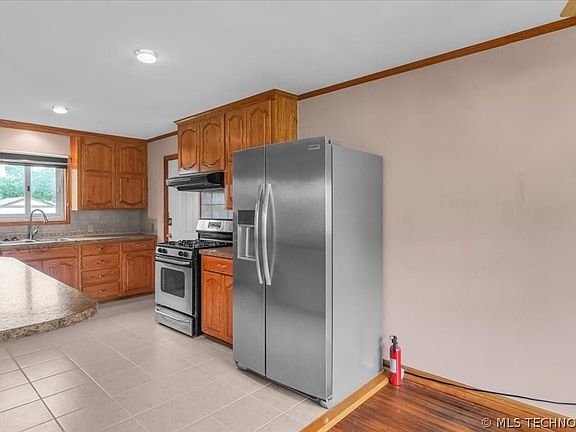 4th image of 4956 S Maybelle Ave