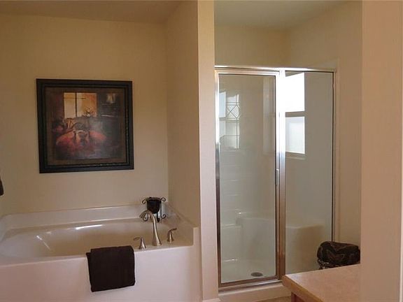 5th image of 505 W Leah Ct