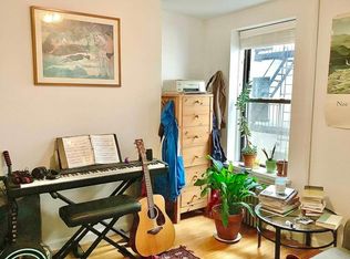 434 E 11th St #2RB, New York, NY 10009
