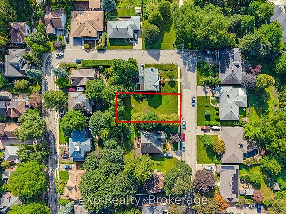 5th image of 18 Prospect Ave