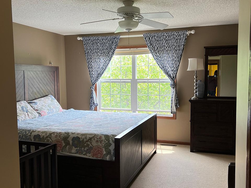Master bedrooom