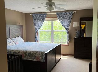 16235 50th Ave N, Plymouth, MN 55446