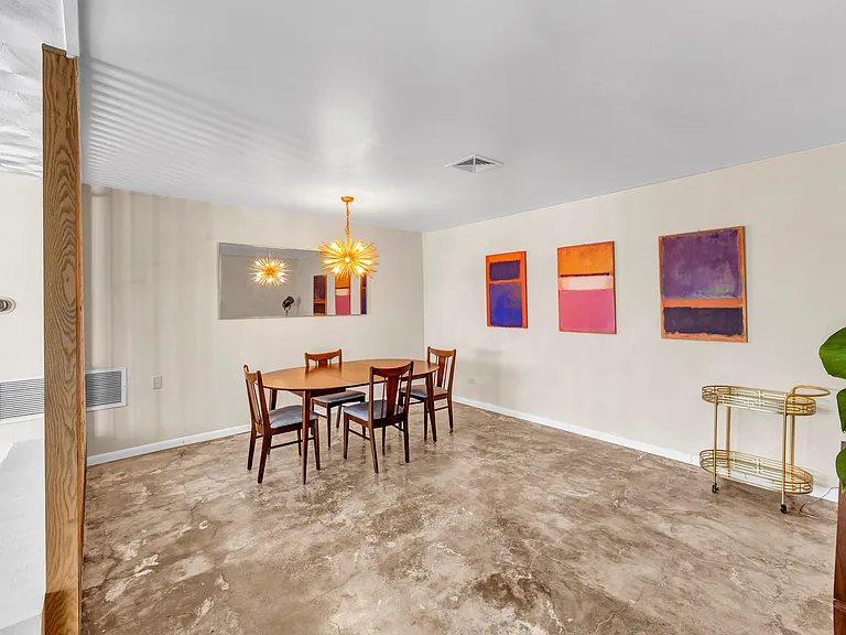 7847 Northaven Rd — Photo 13