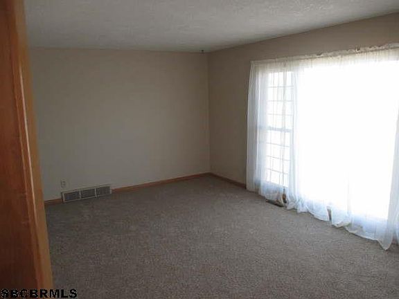3rd image of 1120 Avenue O