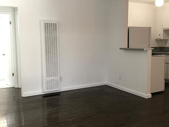 2nd image of 1310 Venice Blvd APT 2