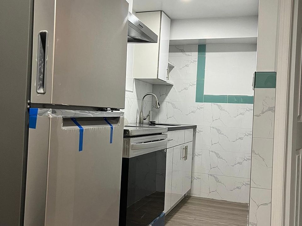 1st image of 7611 162nd St Floor 1