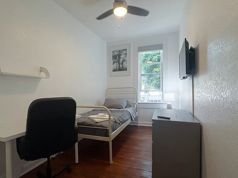 1343 C St #6B — Photo 7
