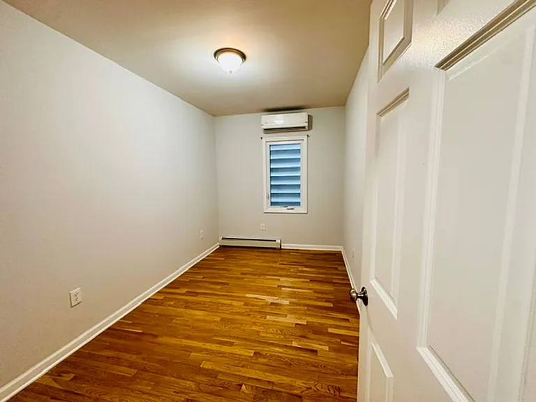 165 E Main St — Photo 33