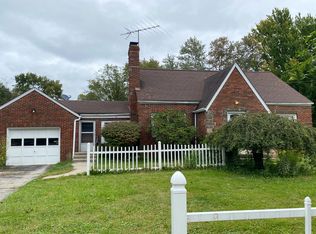 2047 Copley Rd, Akron, OH 44320