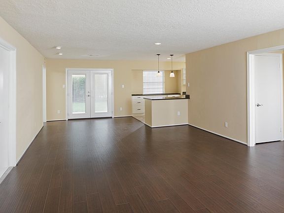 4th image of 5718 Viking Dr