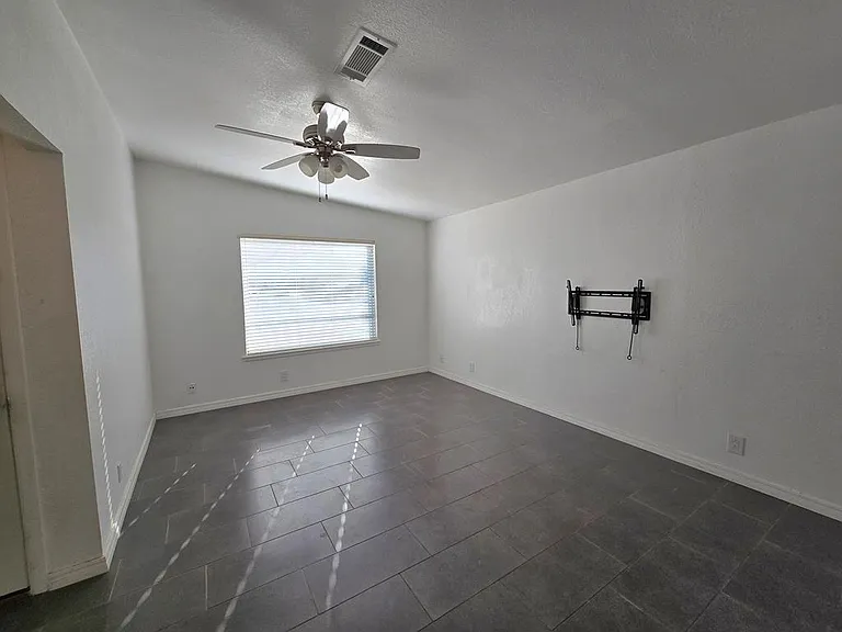 2602 N Pecos St #A — Photo 13