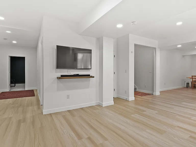 3428 Fellswoop Ct — Photo 40