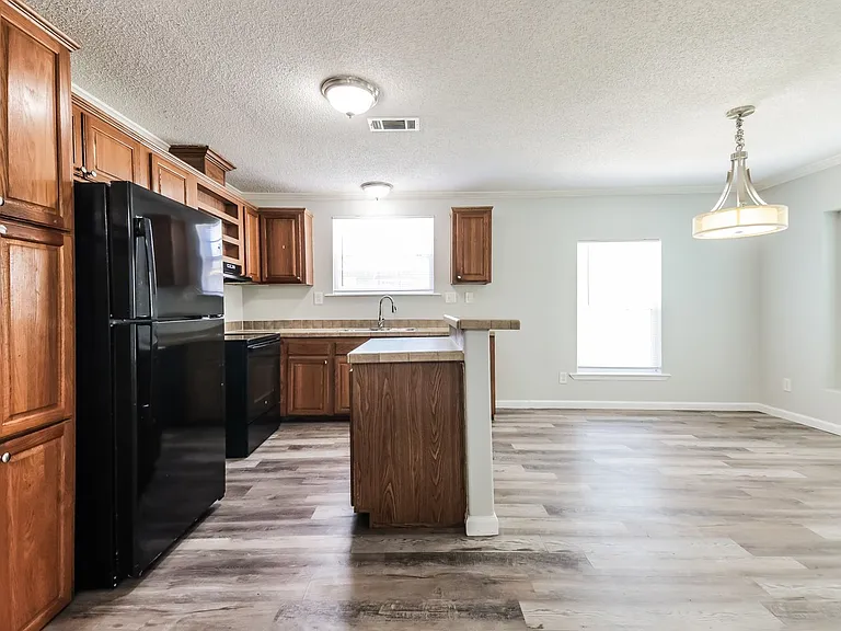 2536 Kool Ave — Photo 8