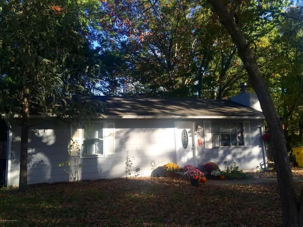 1405 Stark St, Lakewood, NJ 08701
