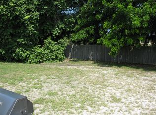 9215 Kingston Rd, Bradenton, FL 34210